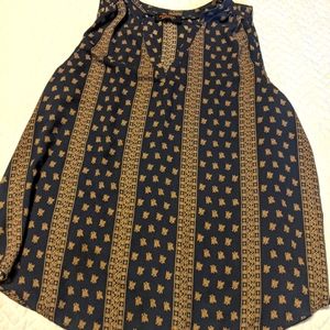 Renee C Stitch Fix Black & Gold Tank